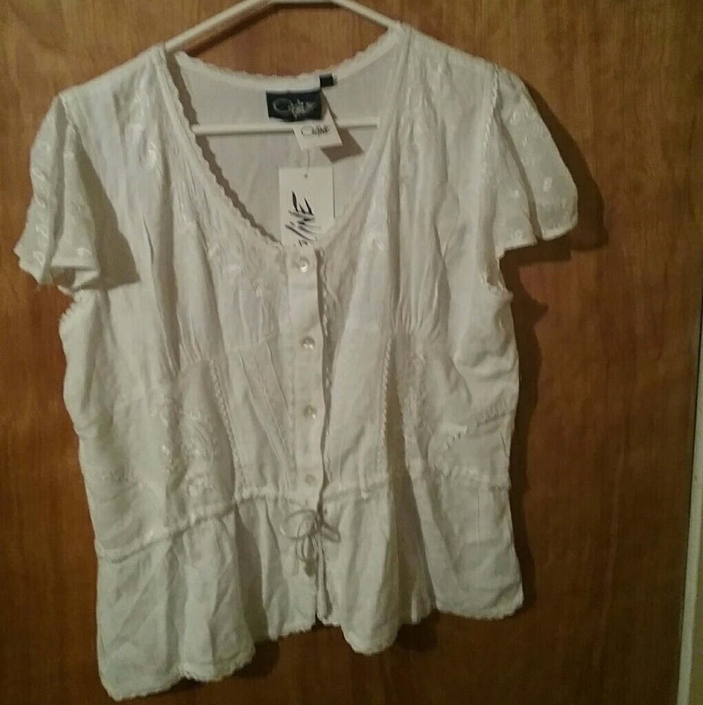 Coline White Flutter Sleeve Top